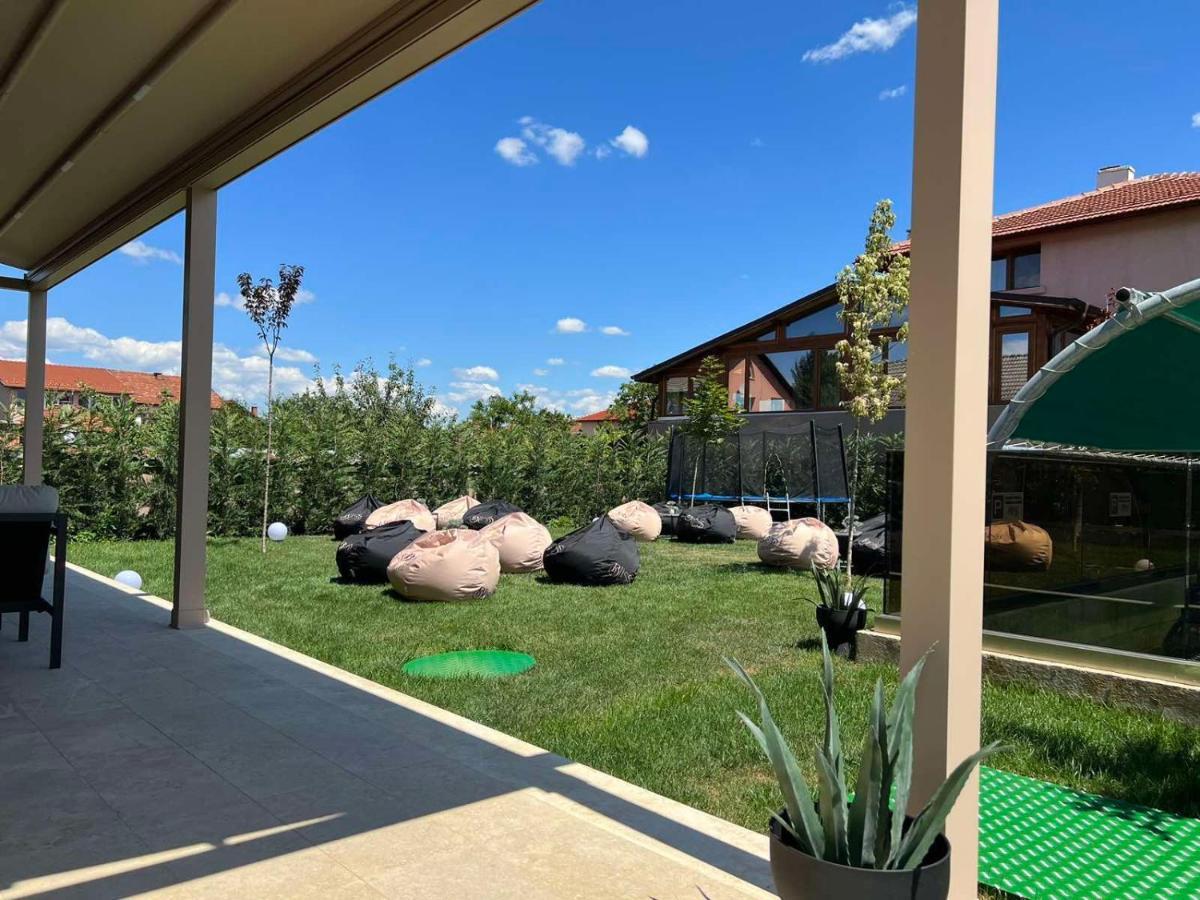 Хотел Bliss Kazichene Exteriér fotografie