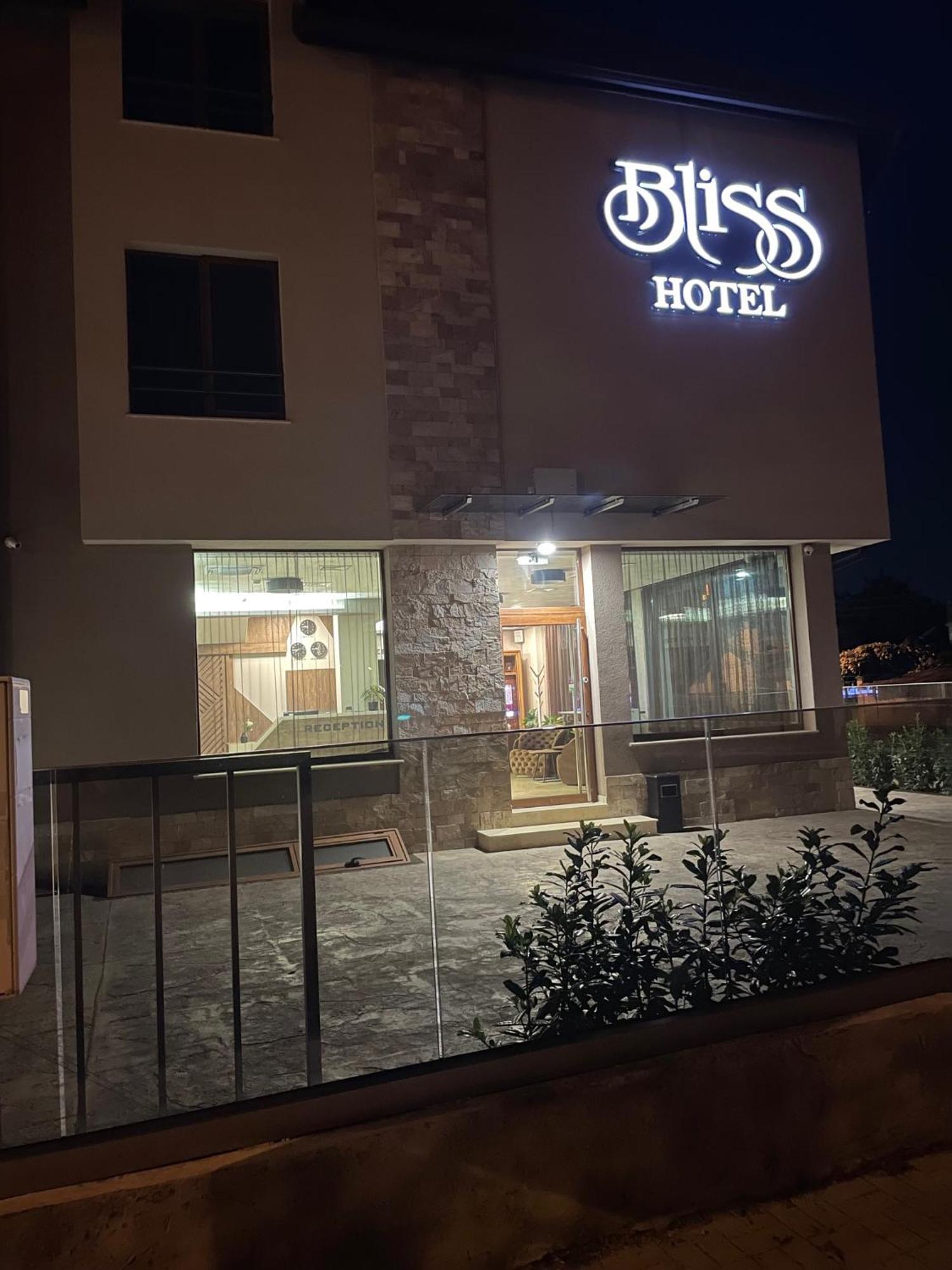 Хотел Bliss Kazichene Exteriér fotografie