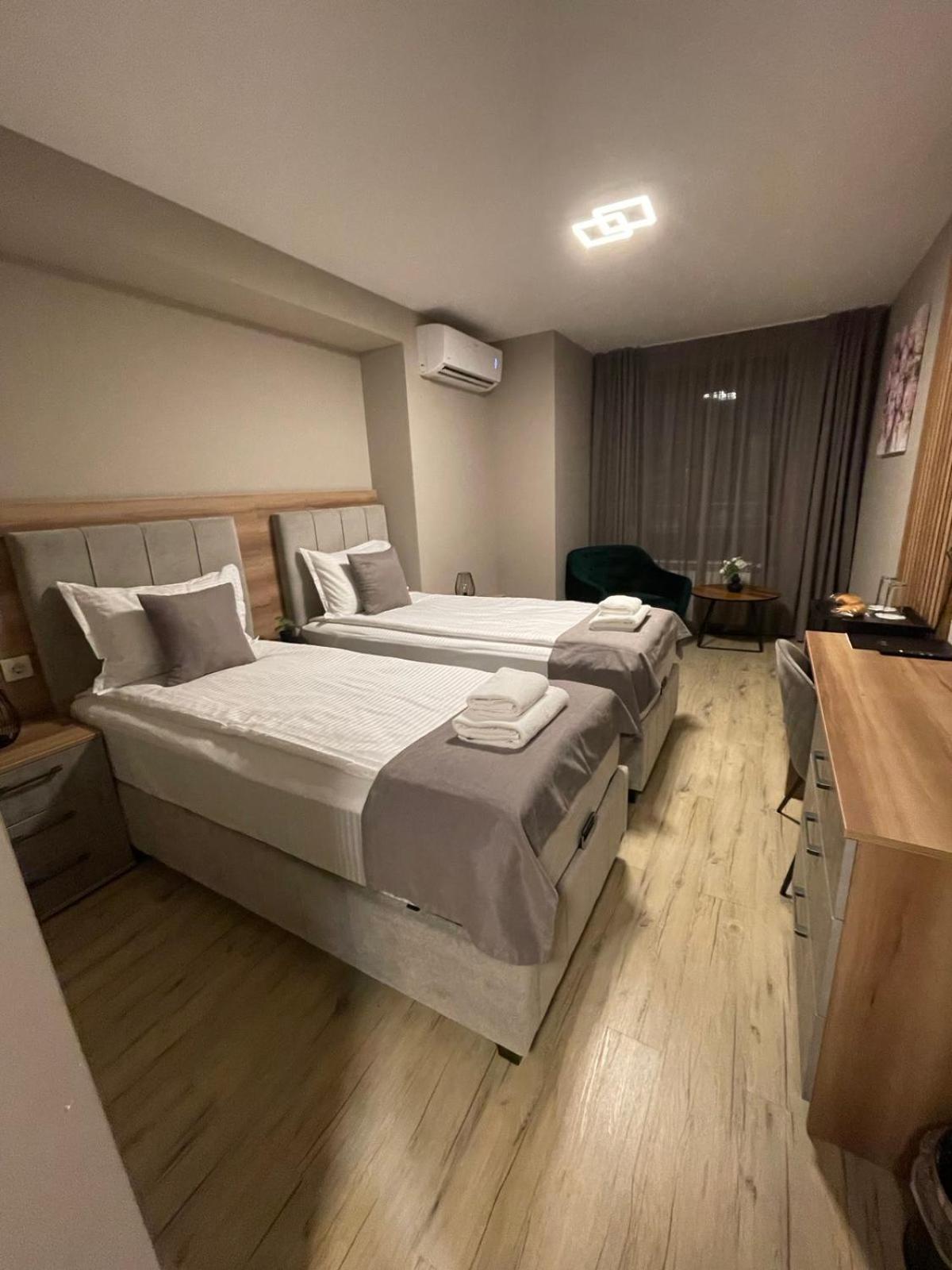 Хотел Bliss Kazichene Exteriér fotografie